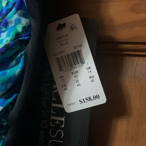 Women’s bathing suit